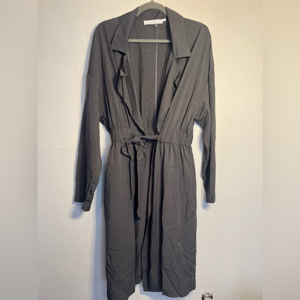 ASTR The Label Trench Coat Woman Tie Wrap Jacket Gray Rayon Tencel Size Medium